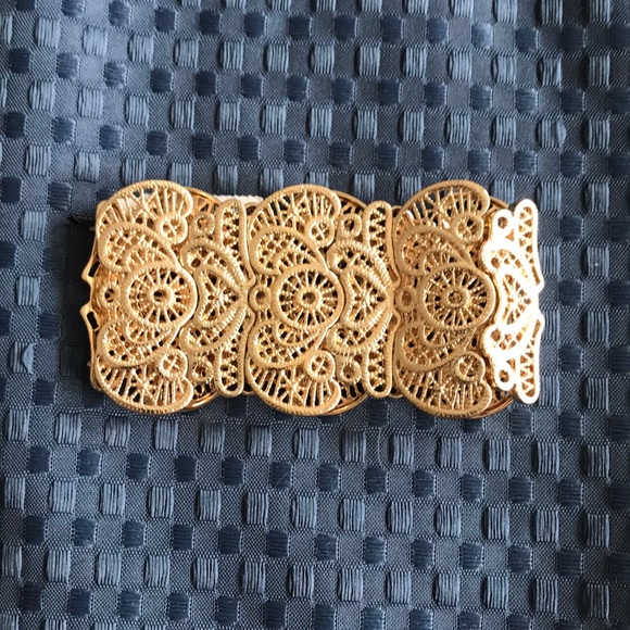 The Limited Jewelry - Final Sale Price - NWT The Limited Gold Bracelet